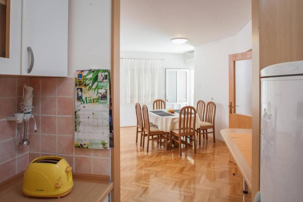 Apartment Matilda Макарска Екстериор снимка